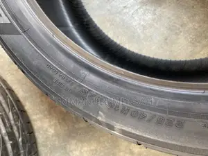 225/40r18 Yokohama Advan Neova 92W Ultra-High-Performance