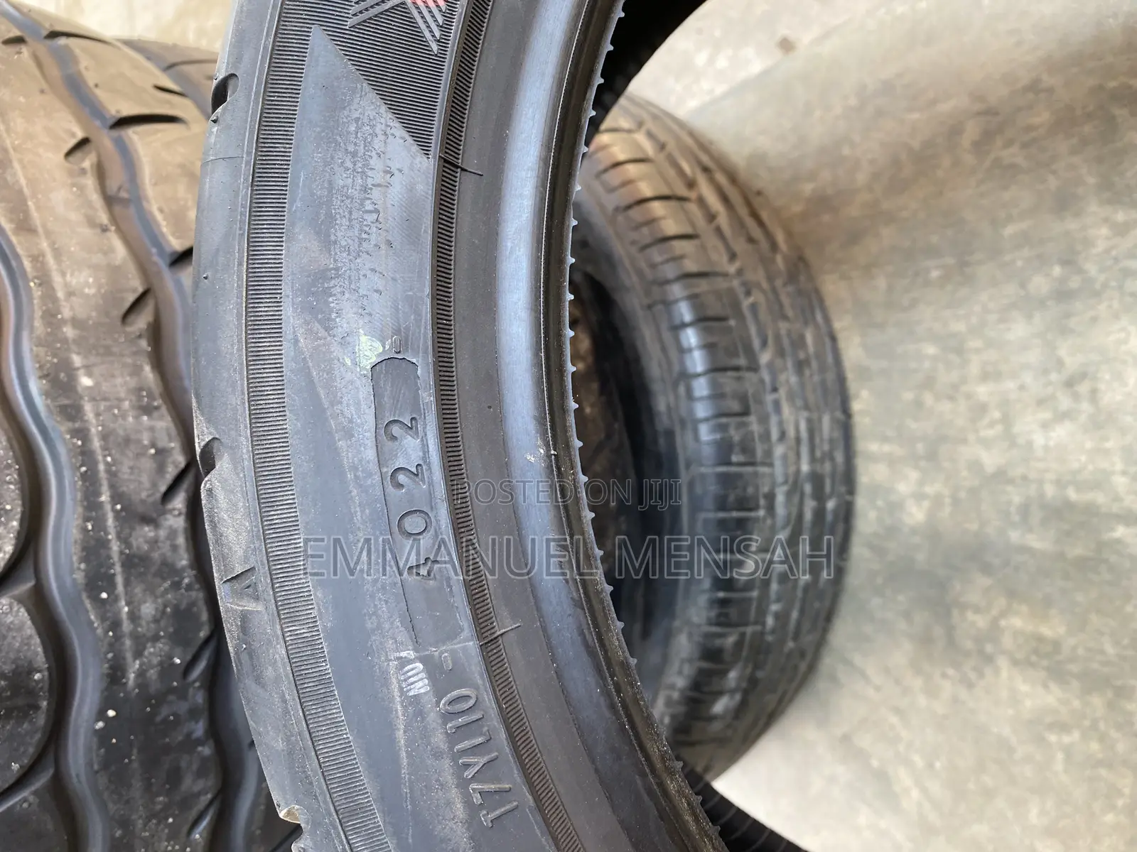 225/40r18 Yokohama Advan Neova 92W Ultra-High-Performance
