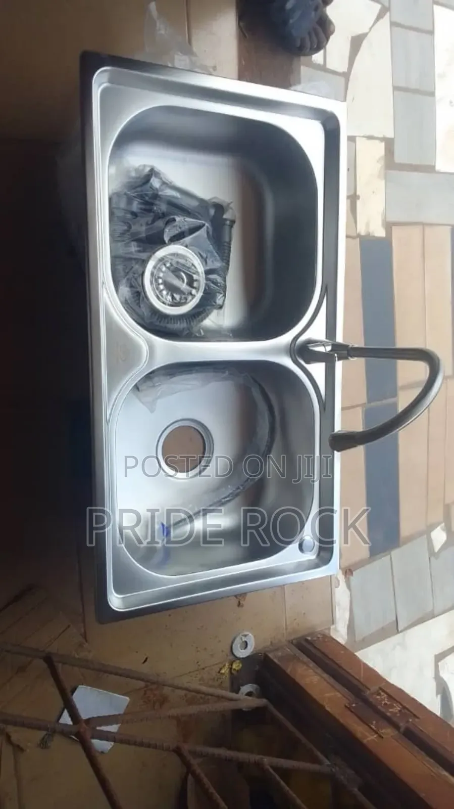Double Armless Kitchen Sink Set With Tap