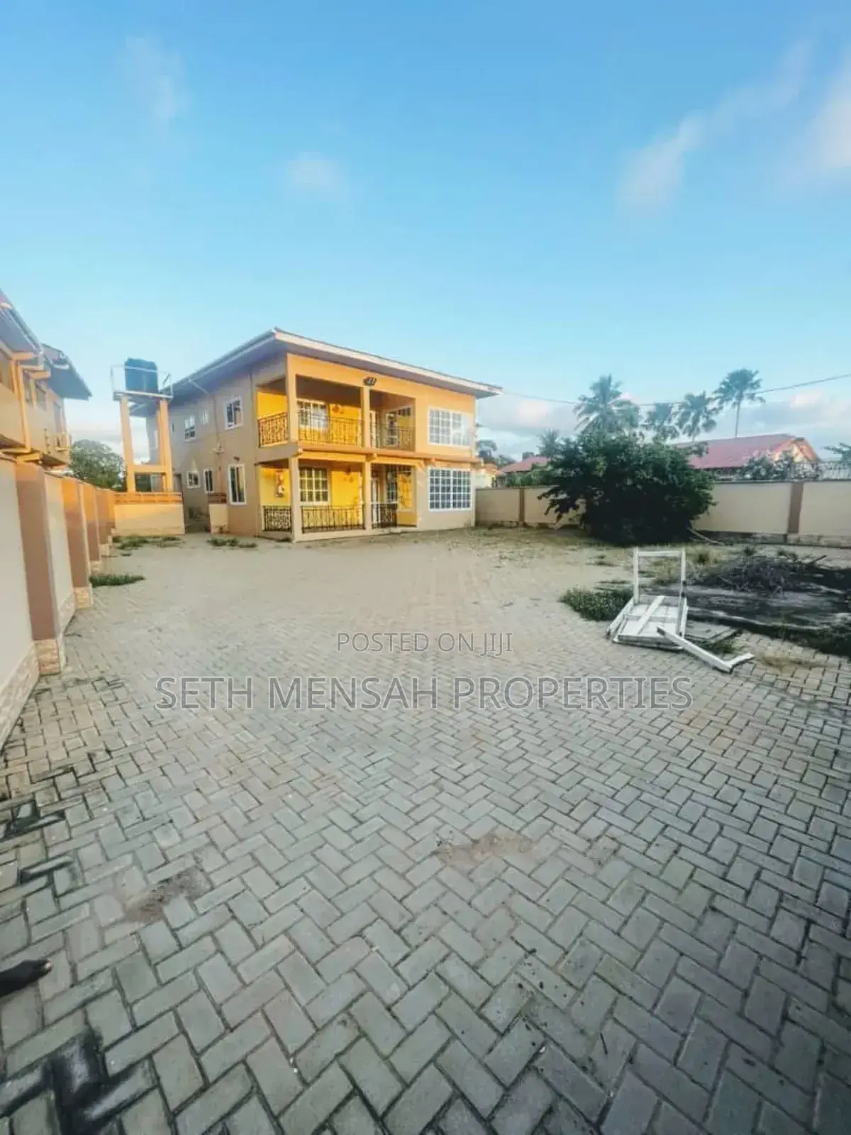 4bdrm House in Skm Properties, North Legon for rent