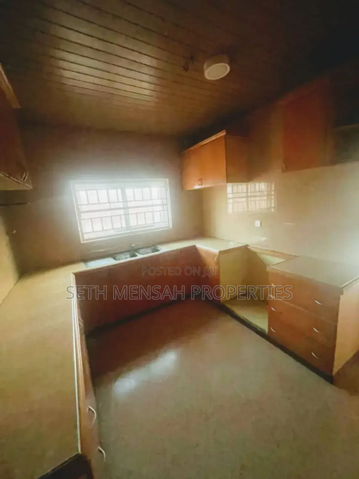 4bdrm House in Skm Properties, North Legon for rent
