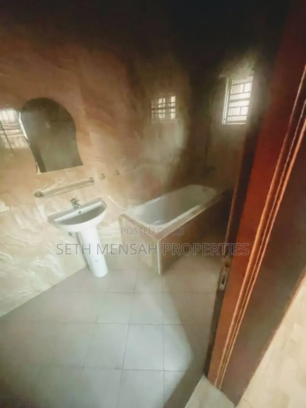 4bdrm House in Skm Properties, North Legon for rent