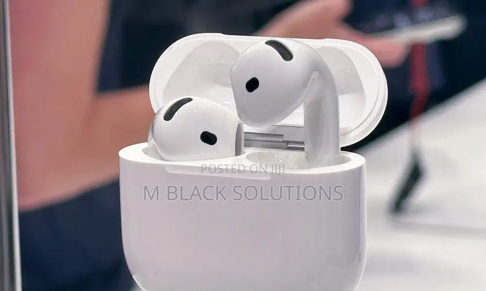 Apple Airpods 4 Earbubs