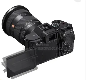 A7R v Mirrorless Camera (Body Only