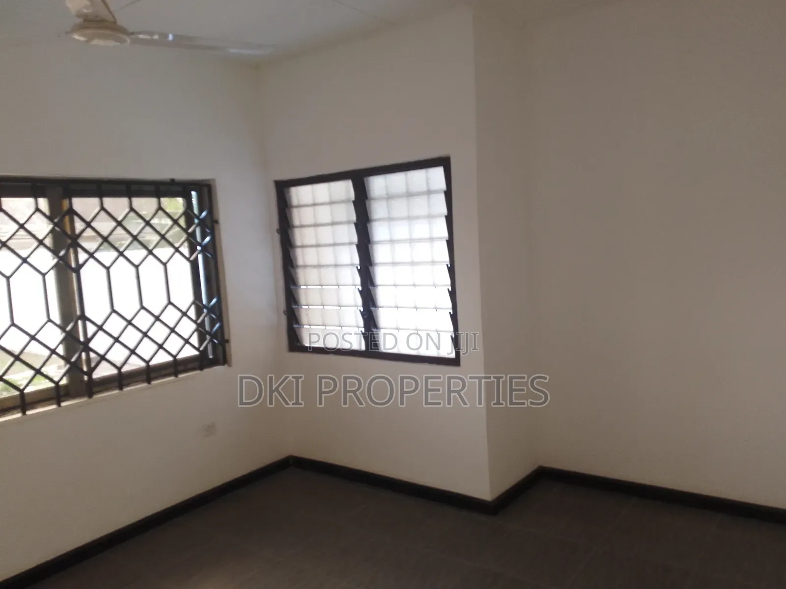 3bdrm House in Dki Properties, New Legon for sale