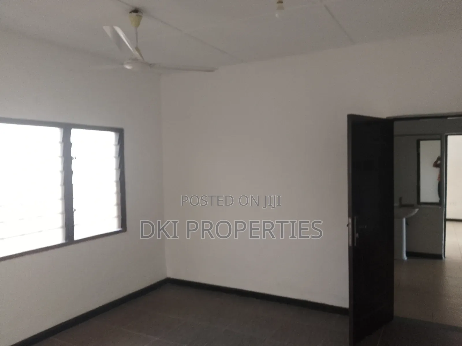 3bdrm House in Dki Properties, New Legon for sale