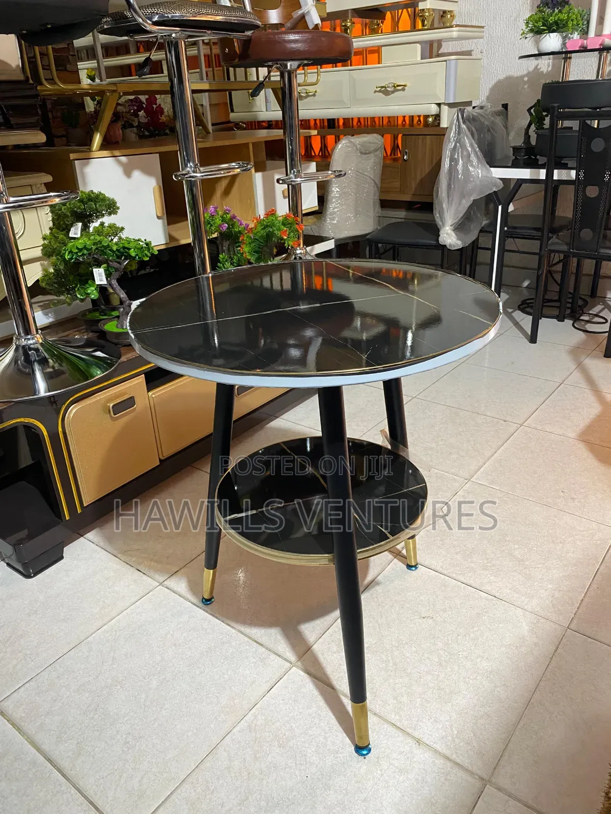 Round Dining Table