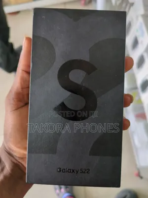 New Samsung Galaxy S22 5G 128 GB Black