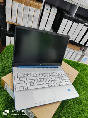 New Laptop HP 15 8GB Intel Core I3 SSD 256GB
