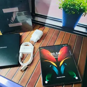 New Samsung Galaxy Z Fold 2 256 GB Pink