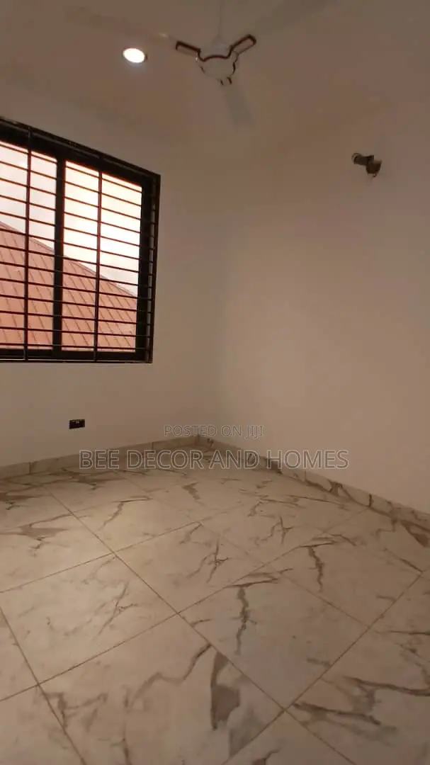 3bdrm House in Bee Decor & Homes, Achimota for sale