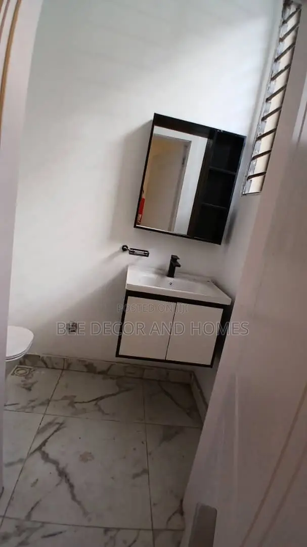 3bdrm House in Bee Decor & Homes, Achimota for sale