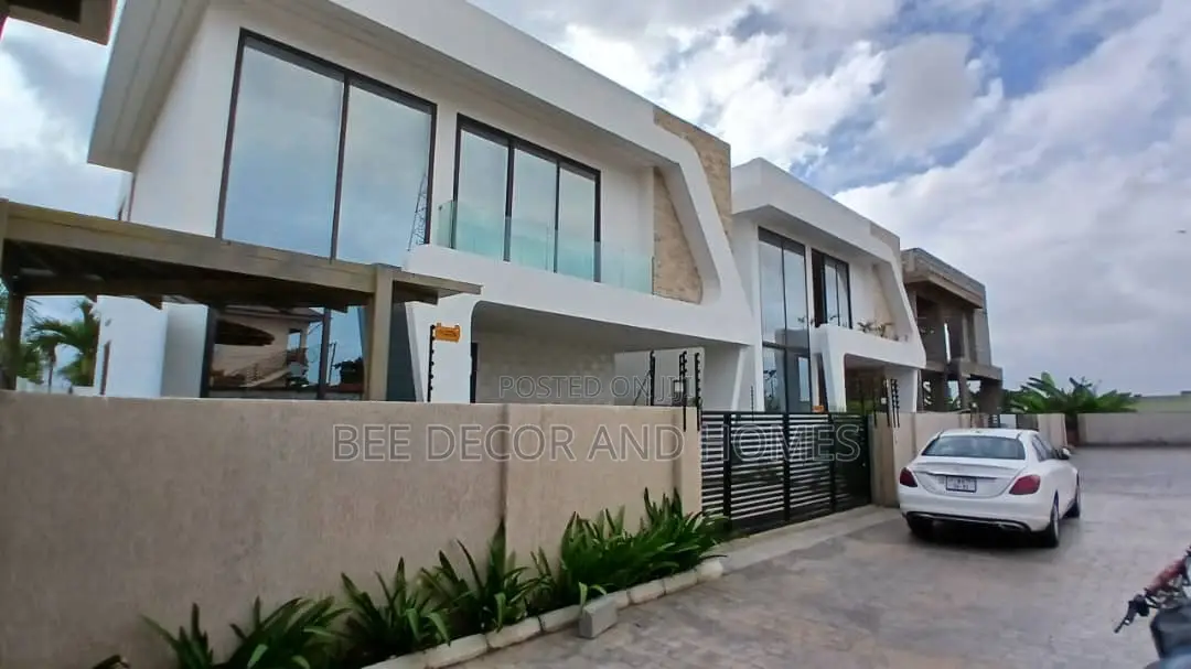 3bdrm House in Bee Decor & Homes, Achimota for sale