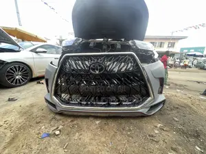 Toyota Highlander 2017,2018,2019 Spec Bumper /Upgrade Bumper