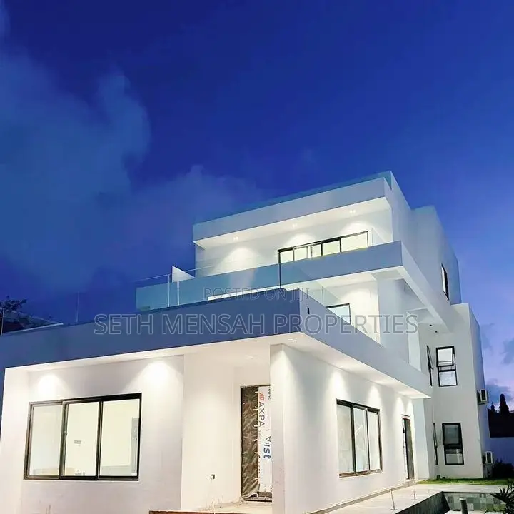 4bdrm House in Skm, East Legon for sale