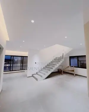 4bdrm House in Skm, East Legon for sale