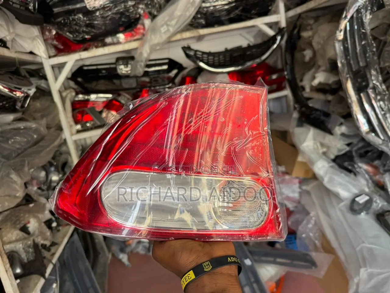 Honda Civic 2008 Taillight Available