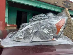 Honda Civic 2008/2010 Headlight Available