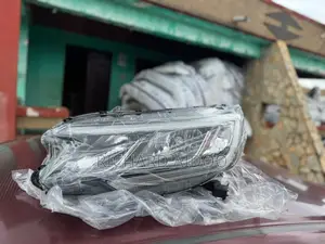 Honda CR-V 2016/2017 Headlight Available