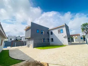 5bdrm House in Cantonments, US Embassy Area for rent