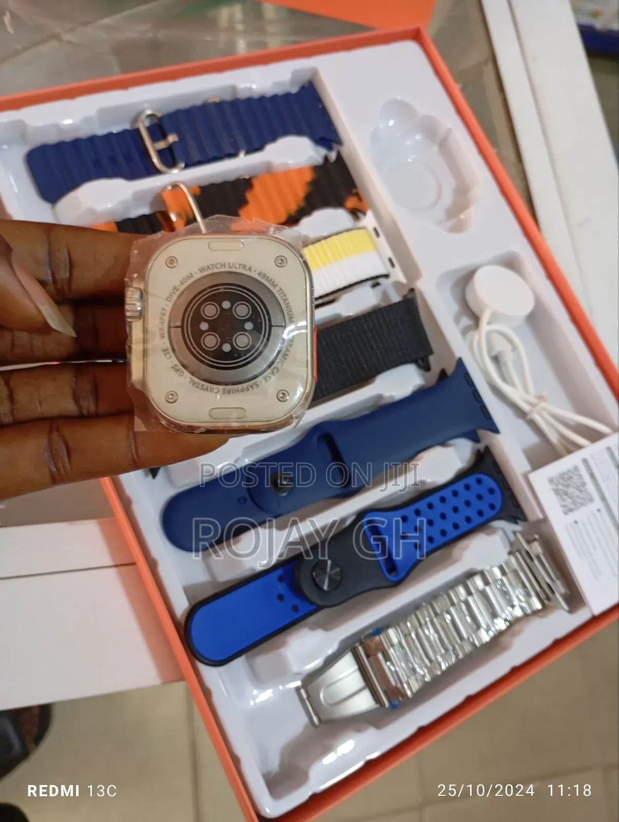 Fashion Luxury 7 in 1 Bracelets Silicon Smartwatch - Blue