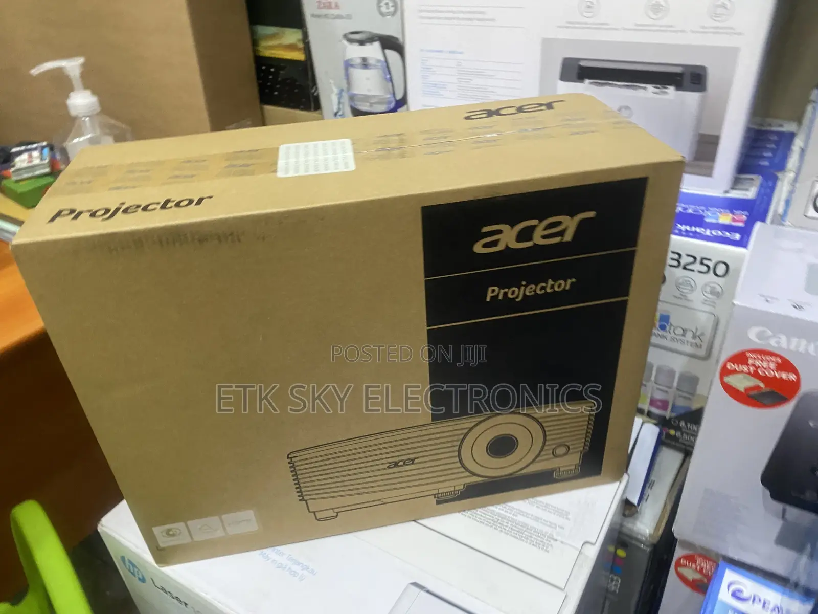 Esthetical Acer 4000lumens Digital Projector