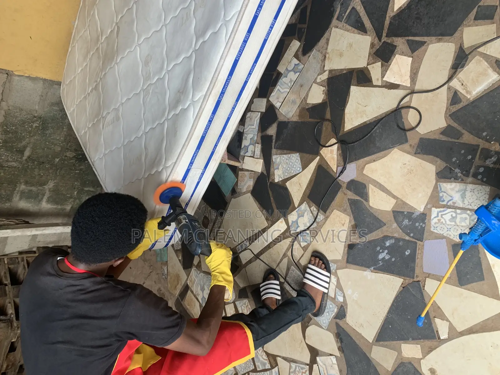 Bed, Sofa, Carpet, and All Other Cleaning Services