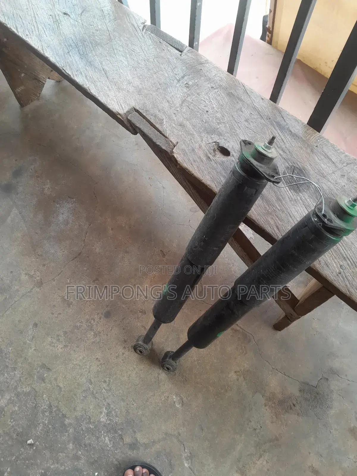 Chrysler Pacifica Back Shock Absorbers