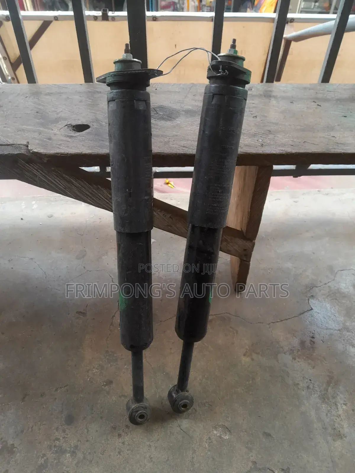 Chrysler Pacifica Back Shock Absorbers