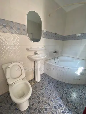 3bdrm House in Batsonaa, Spintex for rent