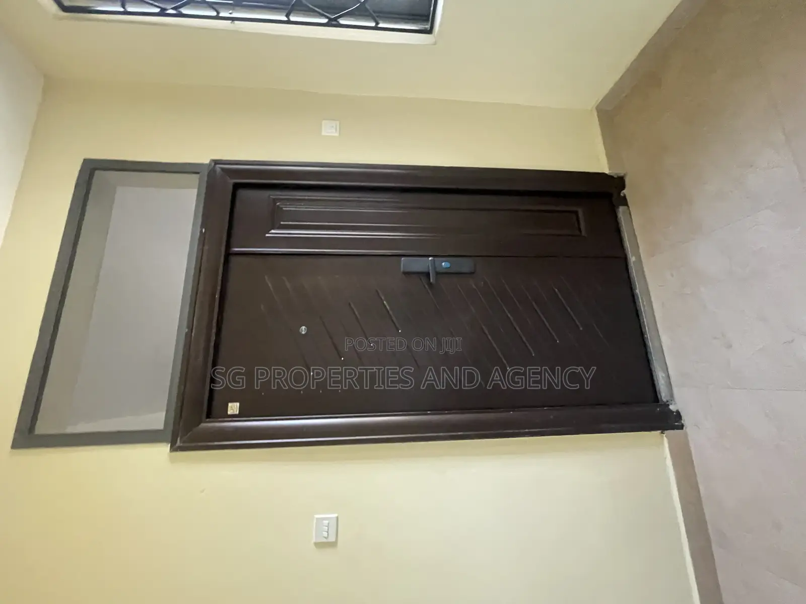 3bdrm Apartment in Batsonaa, Spintex for rent