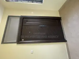 3bdrm Apartment in Batsonaa, Spintex for rent
