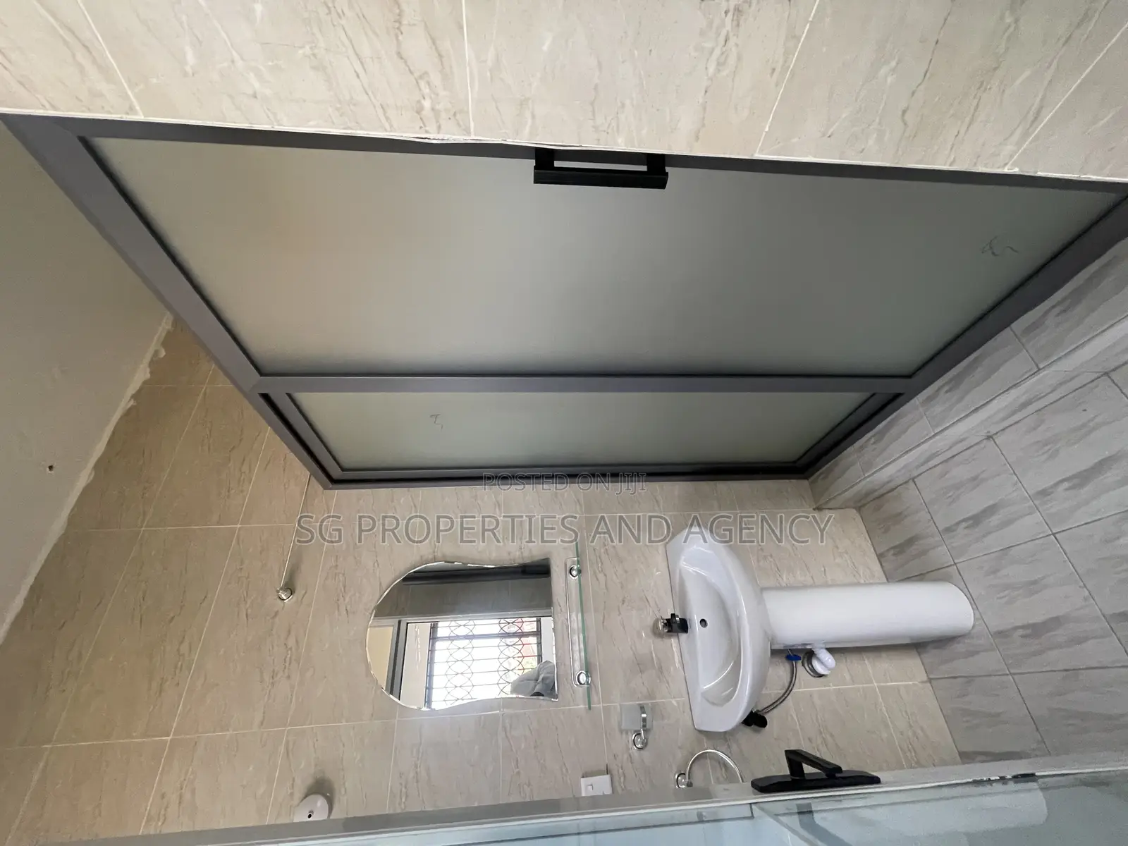 3bdrm Apartment in Batsonaa, Spintex for rent