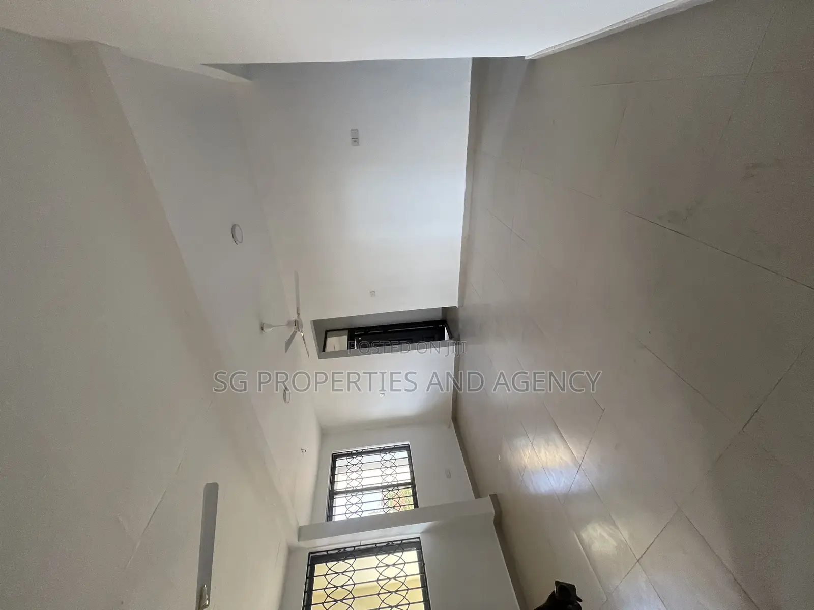3bdrm Apartment in Batsonaa, Spintex for rent