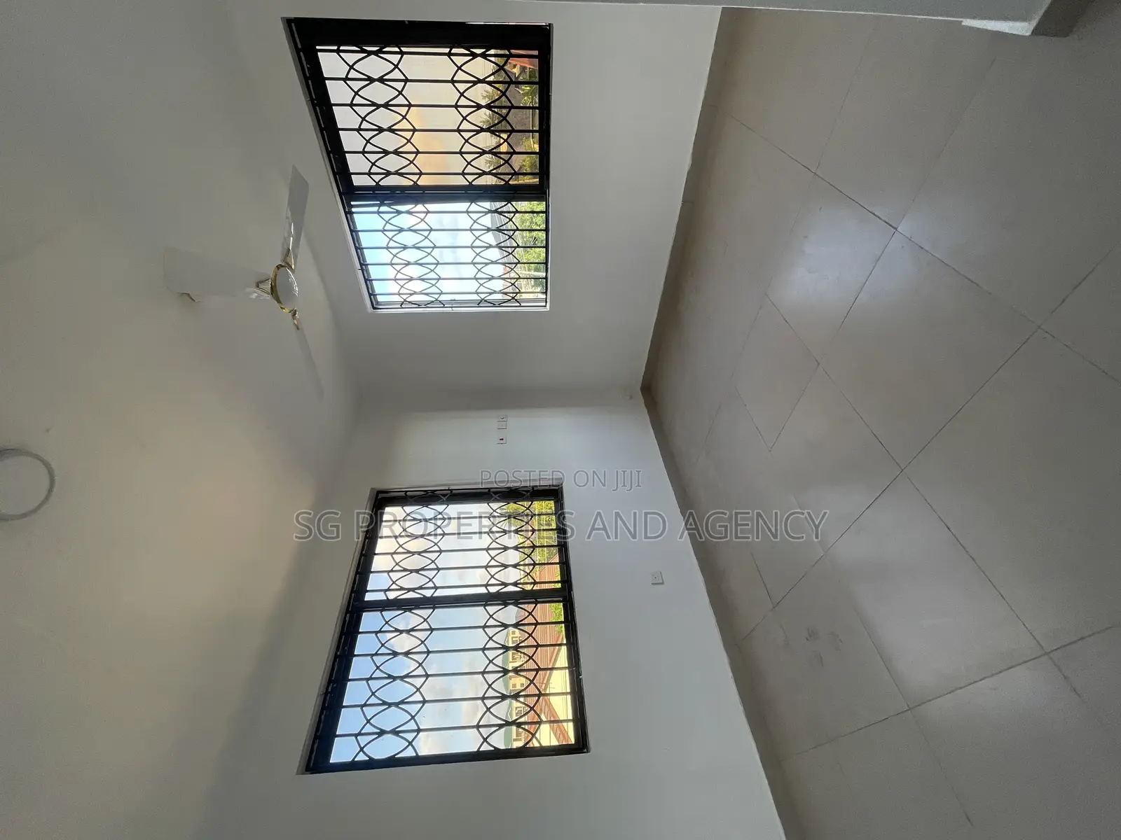 3bdrm Apartment in Batsonaa, Spintex for rent