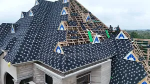 Black and White Shingle