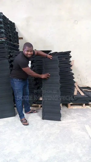 Black and White Shingle