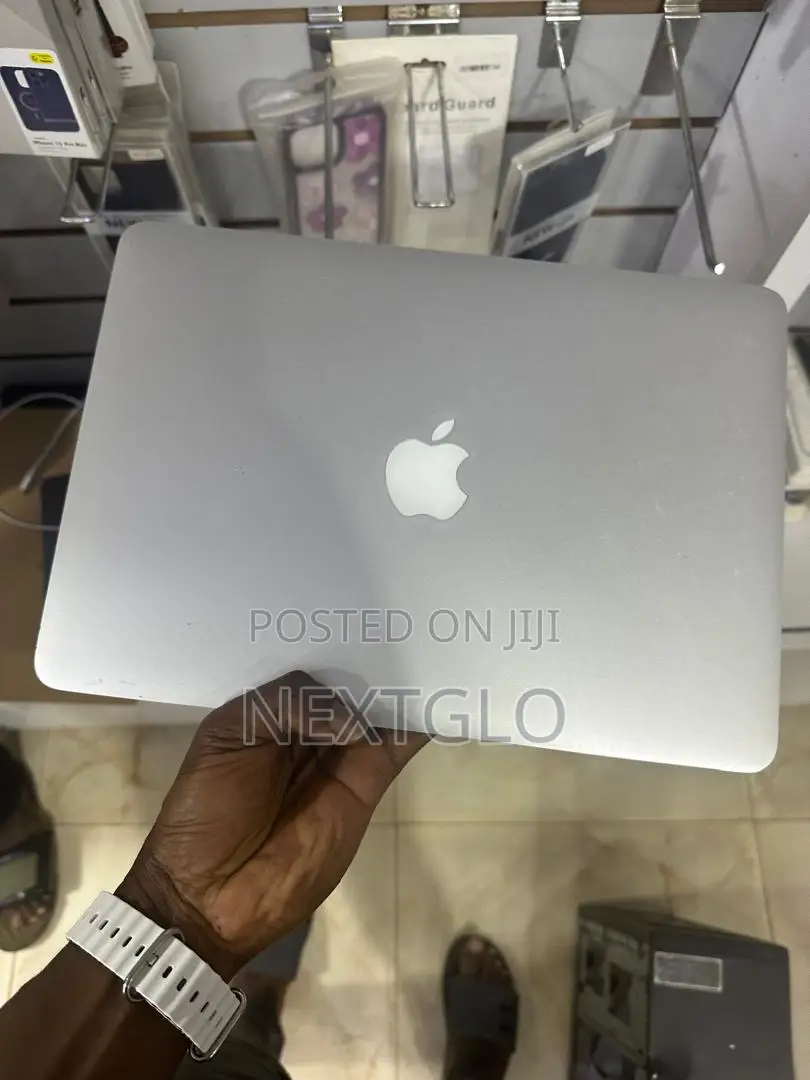 Laptop Apple MacBook 8GB Intel Core I5 SSD 128GB