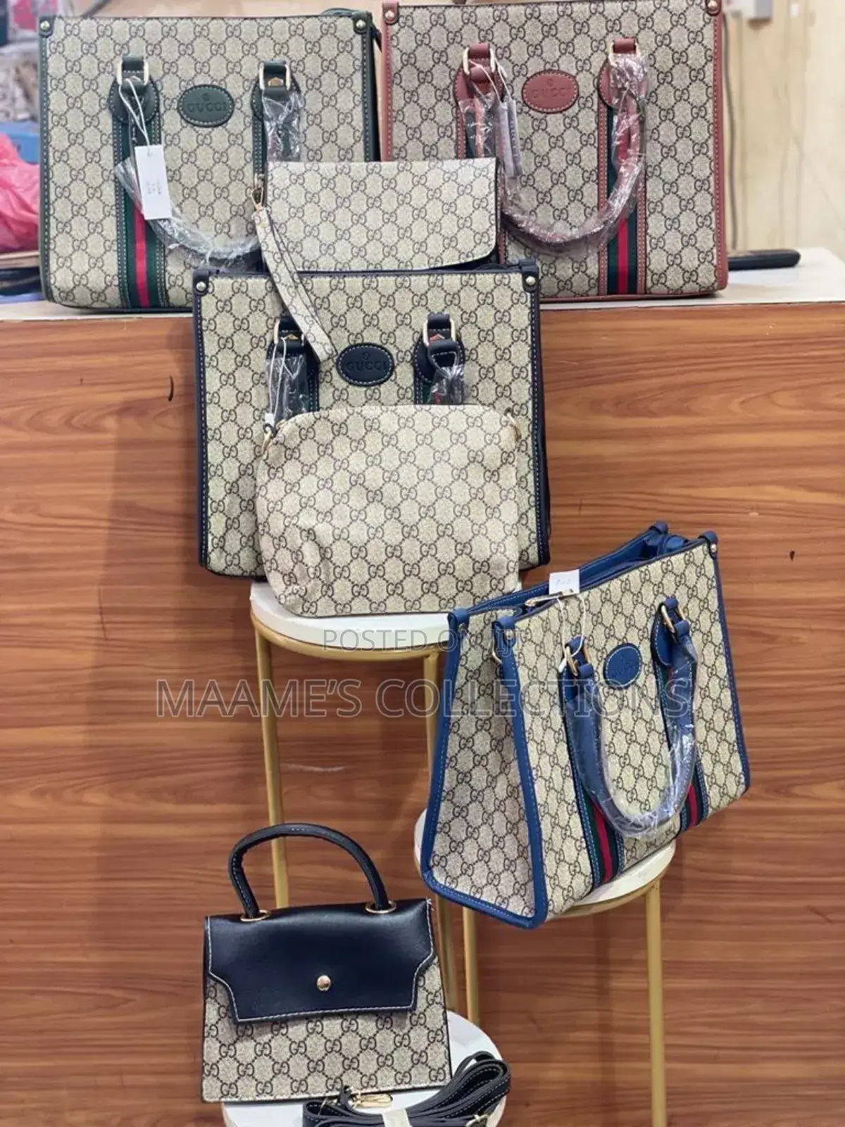 Gucci Ladies Handbag ( 4 in 1)