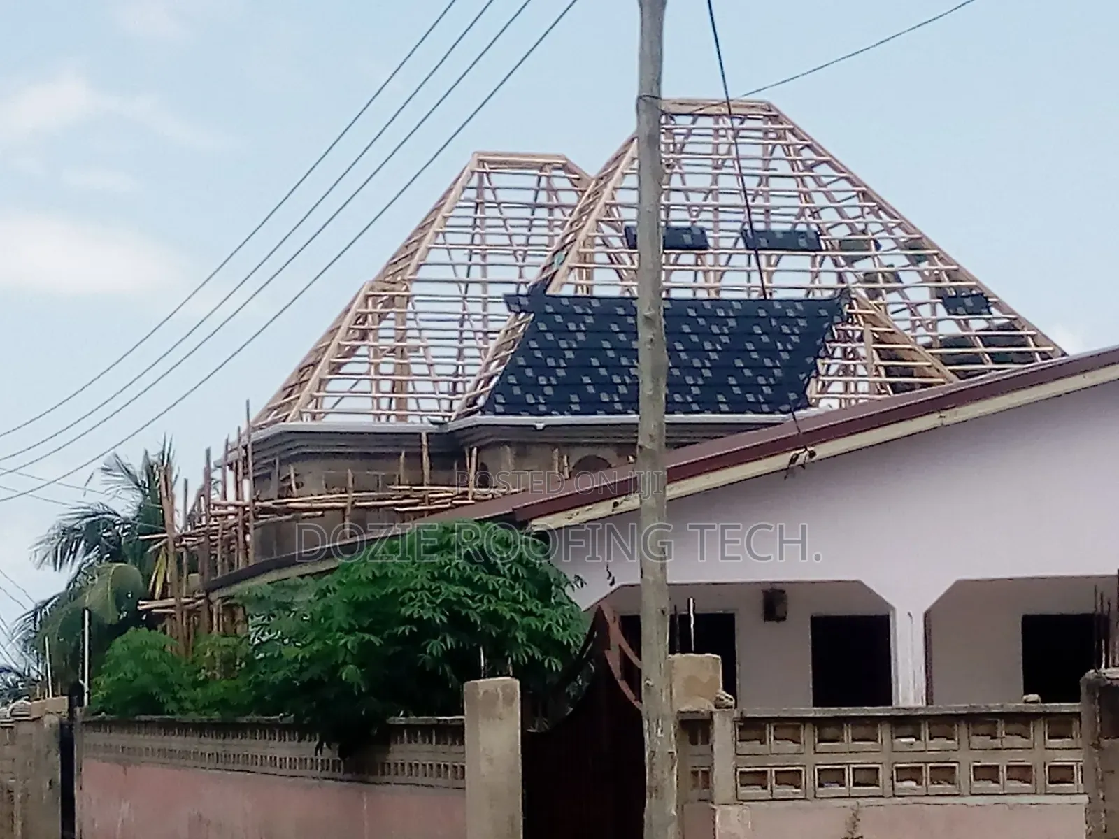 Single Roofing Sheet and Insulation