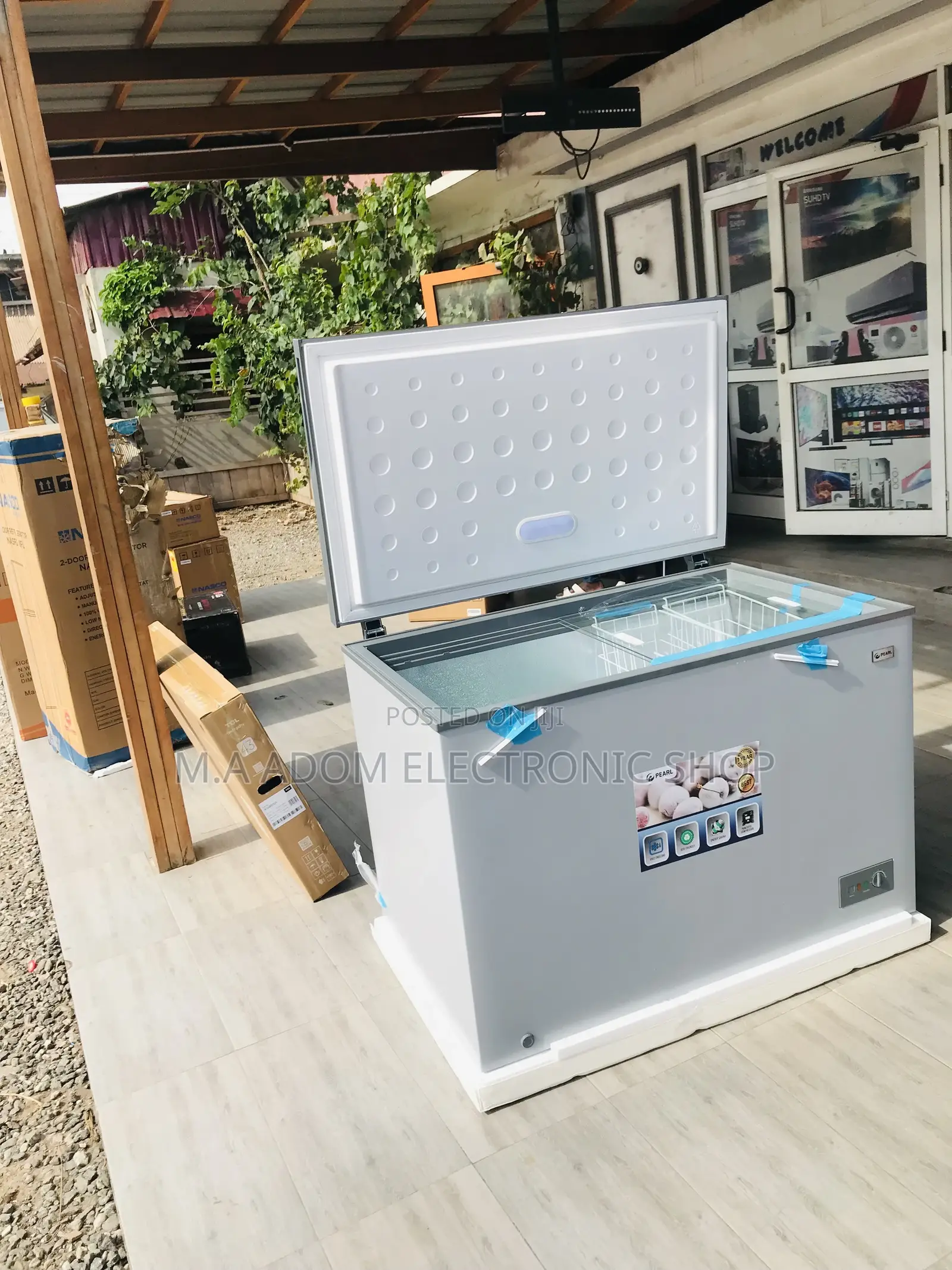 Order Authentic Pearl 316 PCF-380 Single Door Chest Freezer.