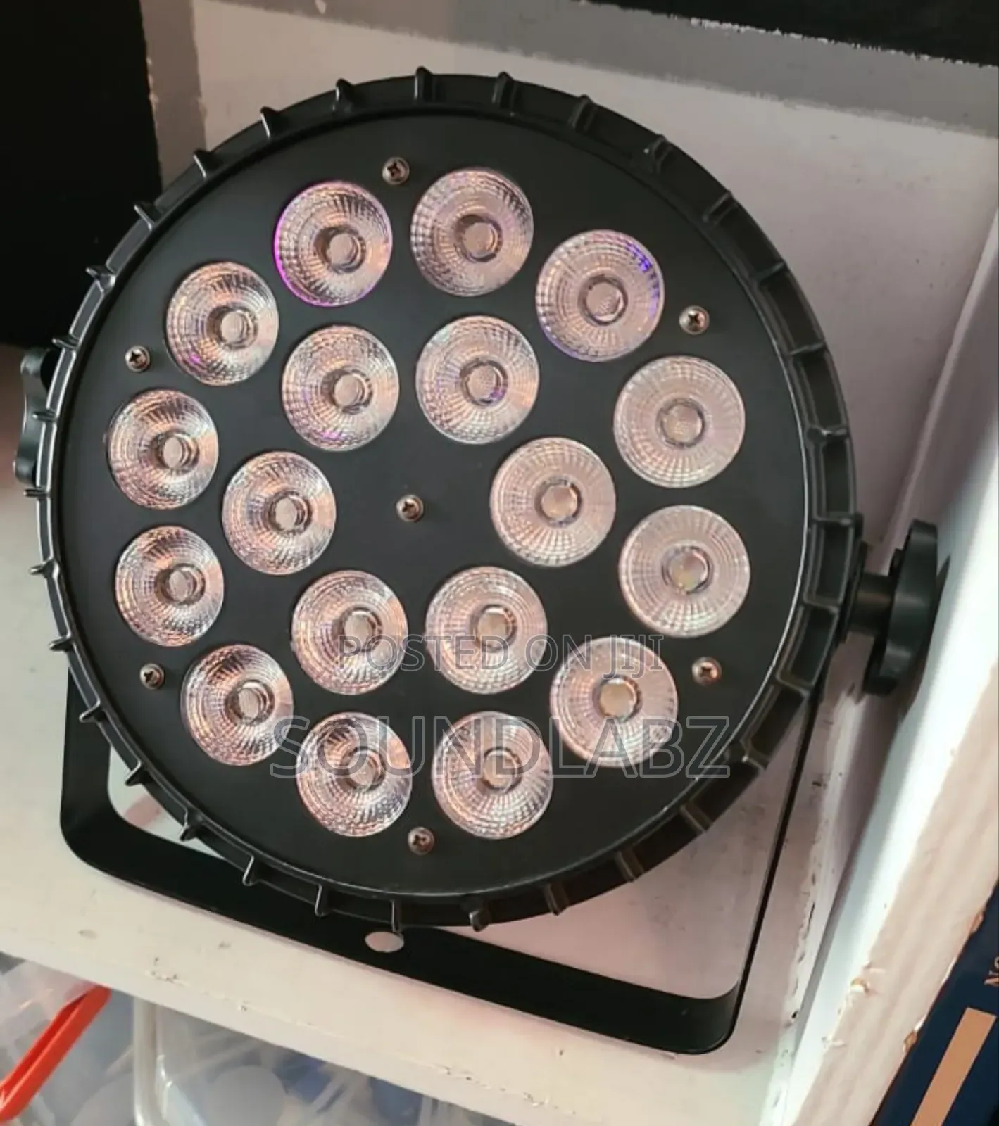 18 Par Led Light RGBW (Flat)