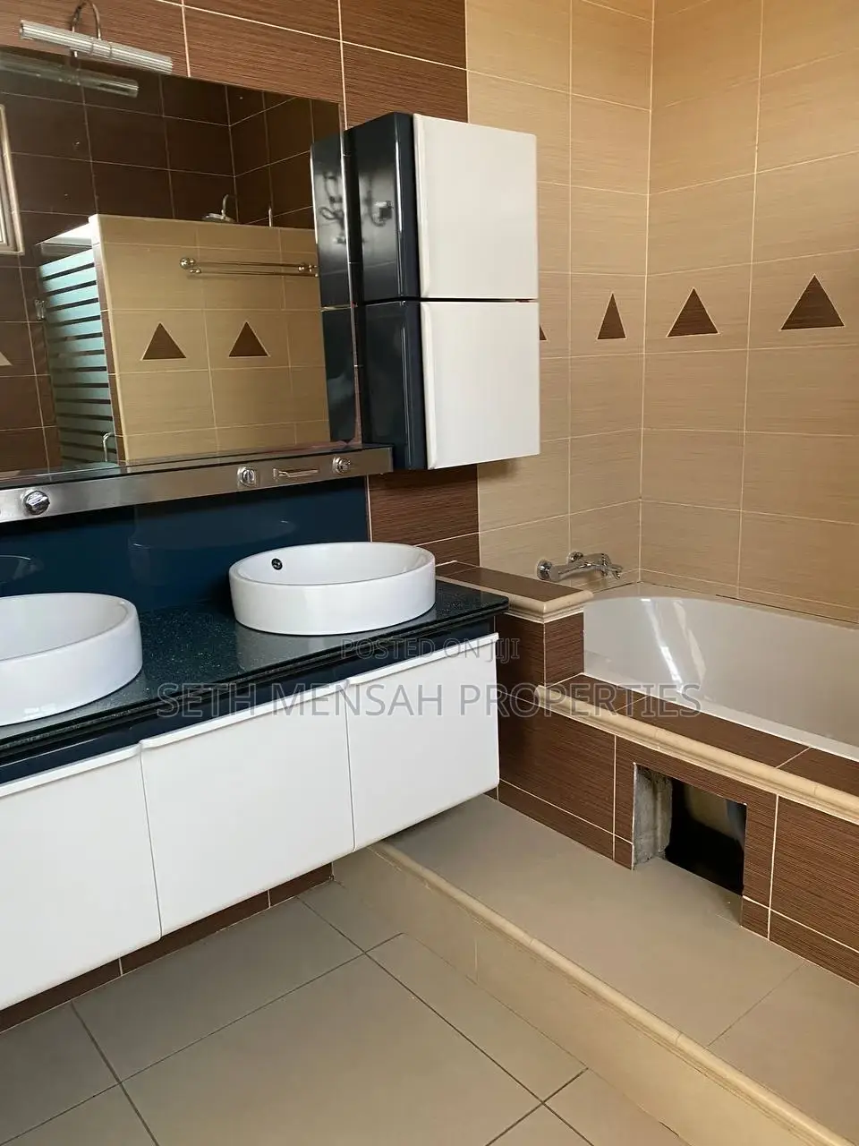 4bdrm House in Skm, Achimota for rent