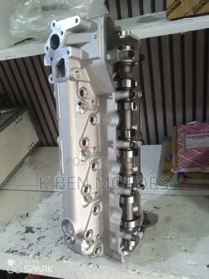 Mitsubishi 4m40 Engine Head