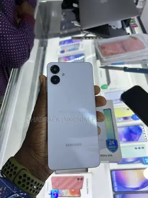 New Samsung Galaxy A06 64 GB Silver