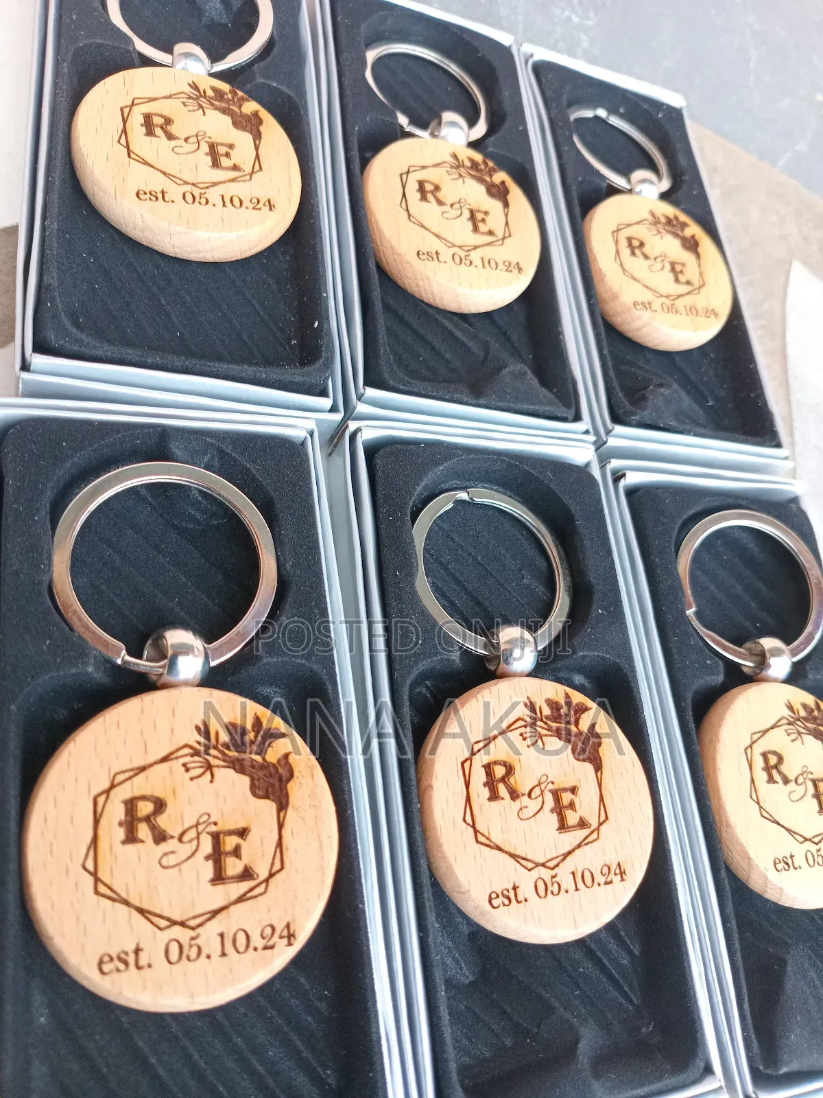 Customized Wooden Keyholder