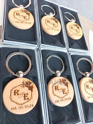 Customized Wooden Keyholder