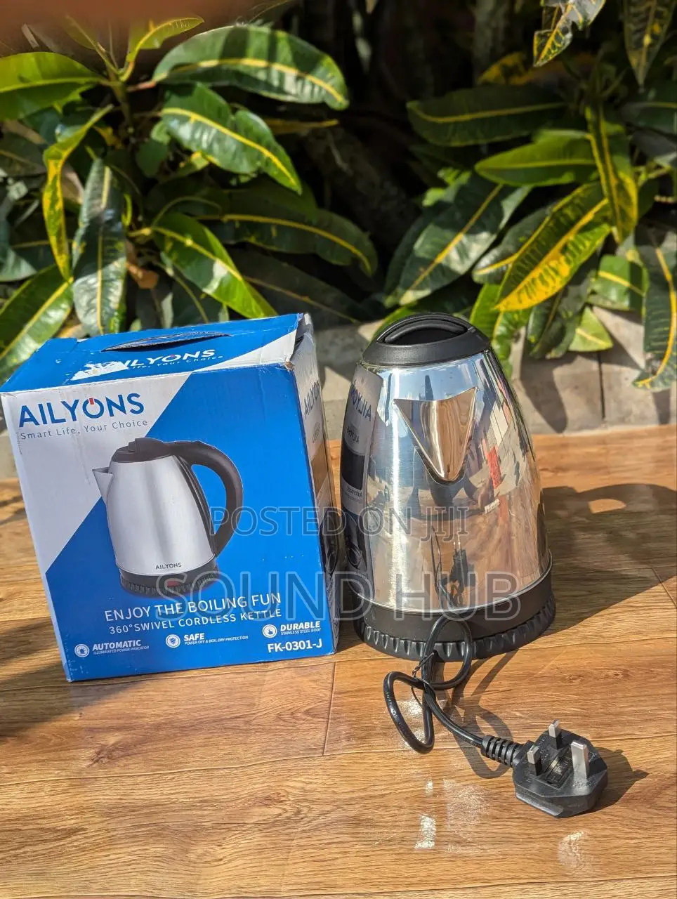 AILYONS Stainless Steel 1.8L Electric Kettle - Silve