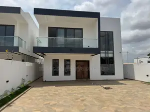 4bdrm House in Adenta for sale