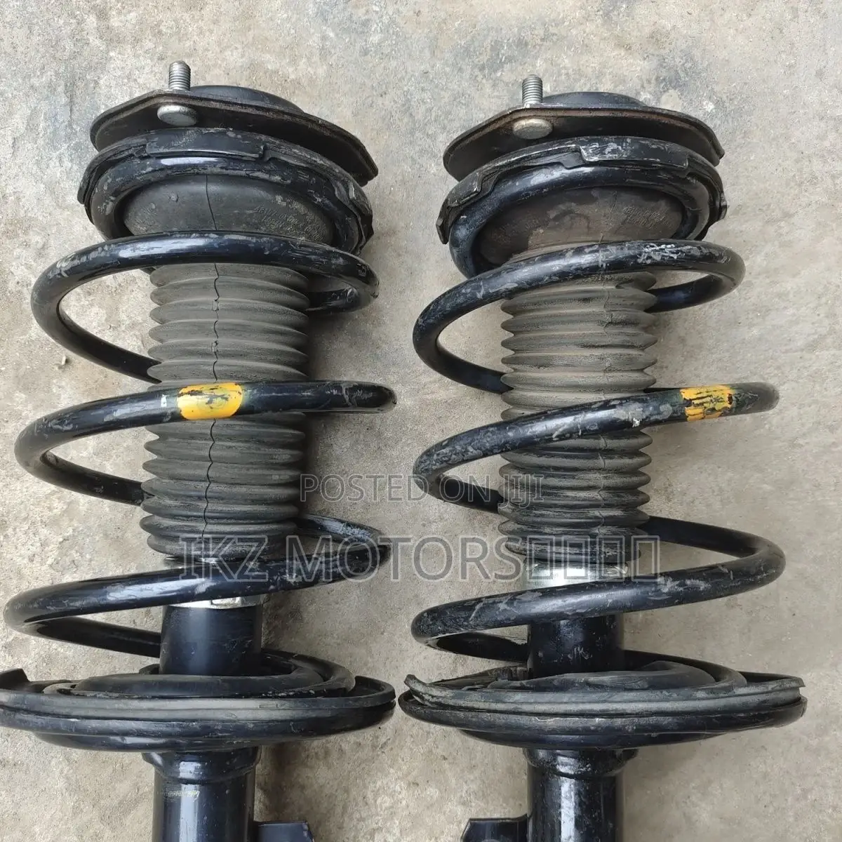 Camry Spider Front Shocks, 08-15